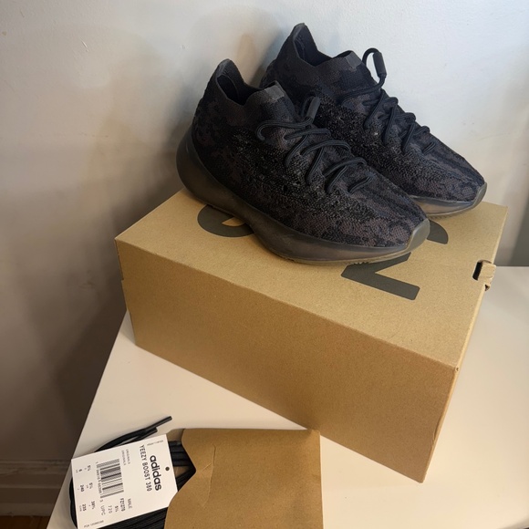 Yeezy Boost 380 Onyx Adidas - Picture 2 of 7